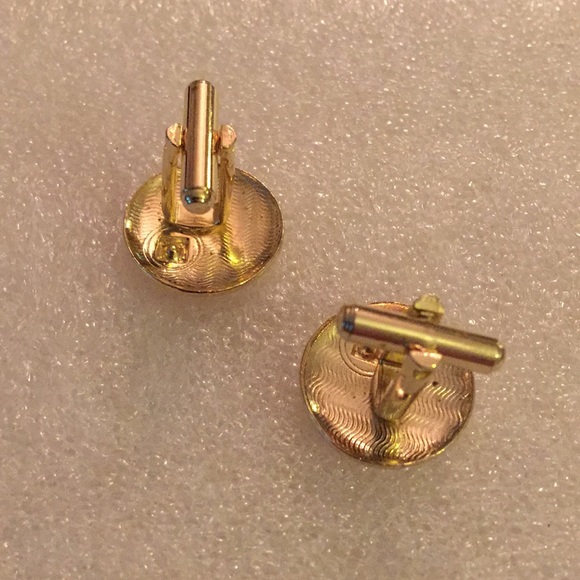 Cufflink - Picture 4 of 4